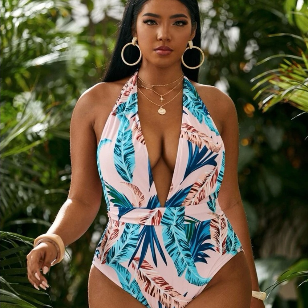 Halter floral swimsuit.NEW! NWOT!